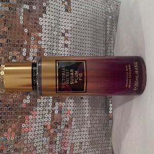 Fragance mist  Victoria Secret SUGAR PLUM FIG 😍😍😍😍😍